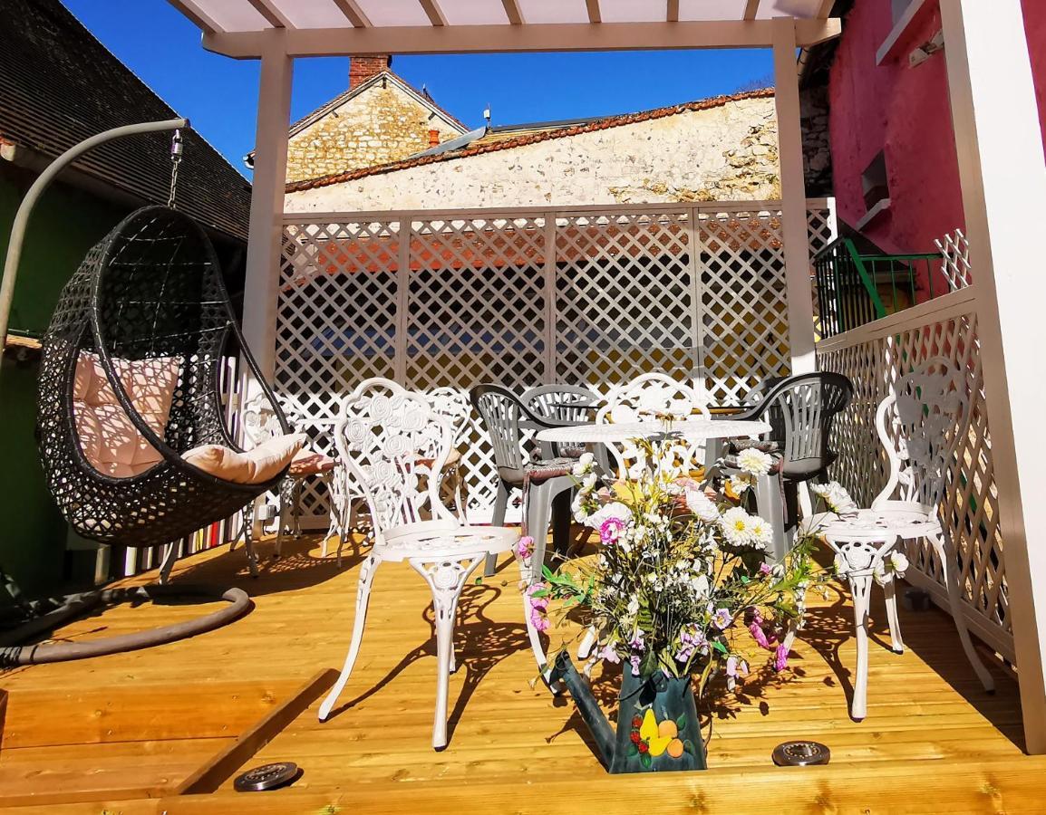 Le Coin Des Artistes Bed & Breakfast Giverny Eksteriør bilde